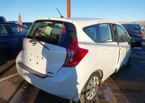 2015 Nissan Versa Note S Plus z USA, uszkodzony, nr VIN 3N1CE2CP6FL374629